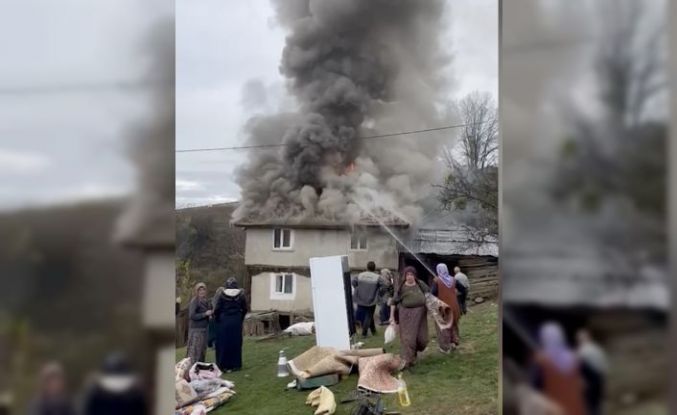Kastamonu’da çıkan ev yangını söndürüldü