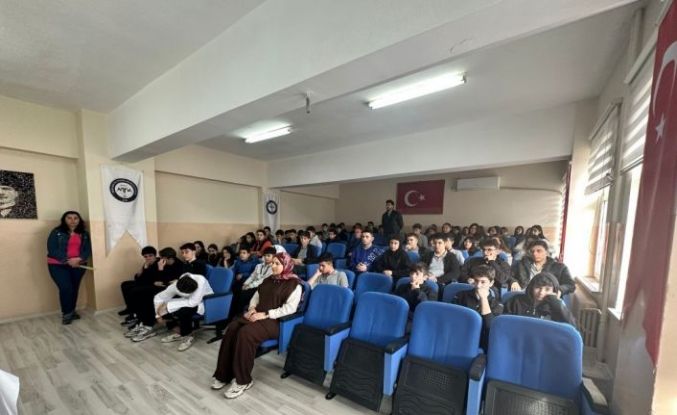 Liselilere akran zorbalığı semineri