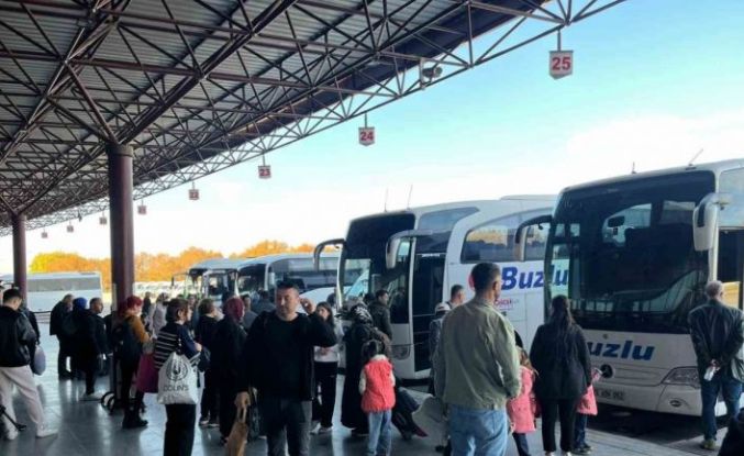 Otogarda ’ara tatil’ yoğunluğu