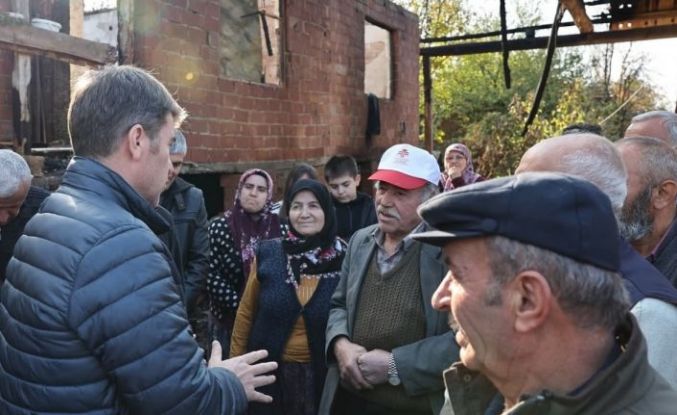 Vali Bakan açıkladı: Yaşlı çiftin yanan evleri el birliğiyle yeniden inşa edilecek