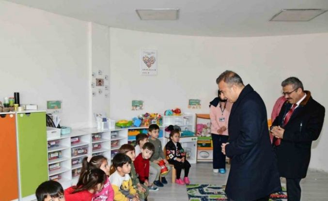 Vali Çiçek, anaokulunu ziyaret etti