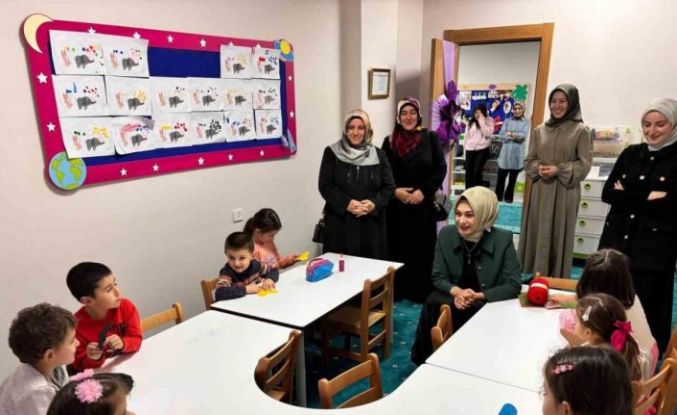 Vali eşi Berna Çiçek Kur’an Kursu’nu ziyaret etti