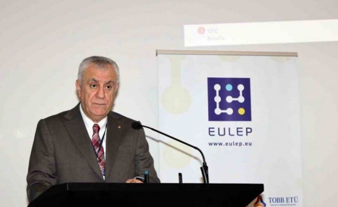 Adana’da mesleki eğitim konferansı