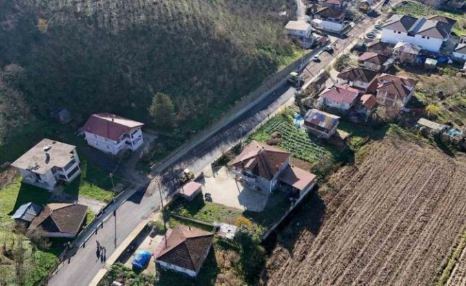 Akyazı’da altyapı bitti, asfalt serimi başladı