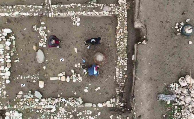 Amasya’da 2 bin 600 yıllık tandır keşfedildi