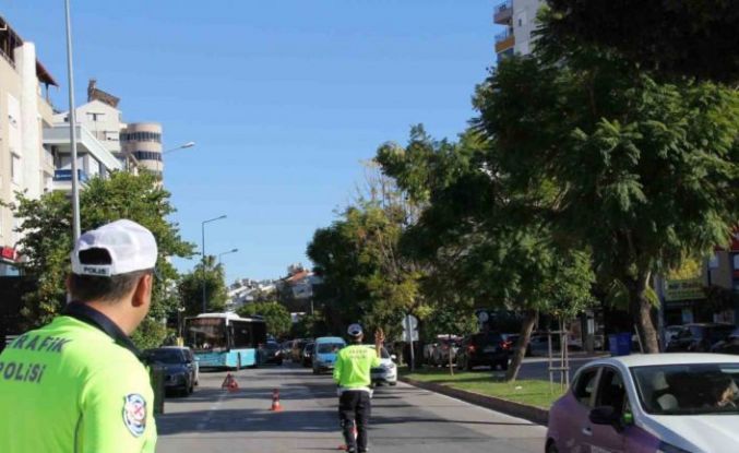 Antalya’da son 1 haftada 11 bin 553 araç ve sürücüne ceza kesildi