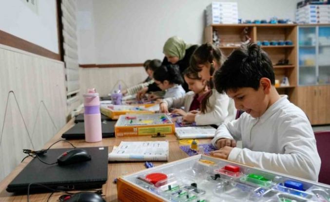 Başiskele Çocuk Akademisi’nde yeni dönem eğitimleri başladı