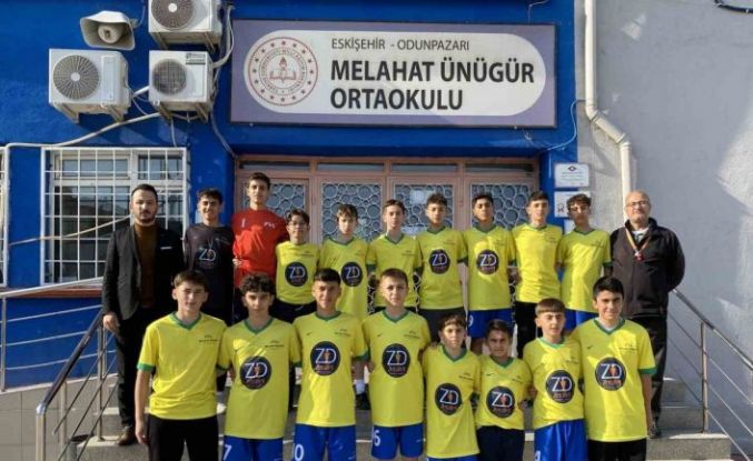 Bu okul futbol branşında üst üste 10 yıldır şampiyon