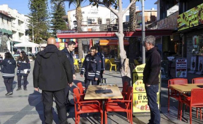 Büyükşehir Zabıtasından kaldırım işgallerine sıkı denetim