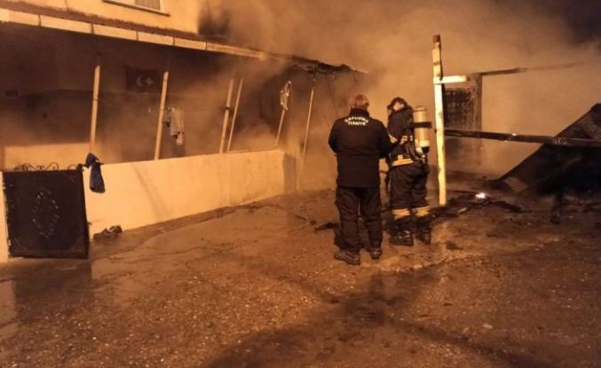 Çaycuma’da kazan dairesinde çıkan yangın eve sıçradı