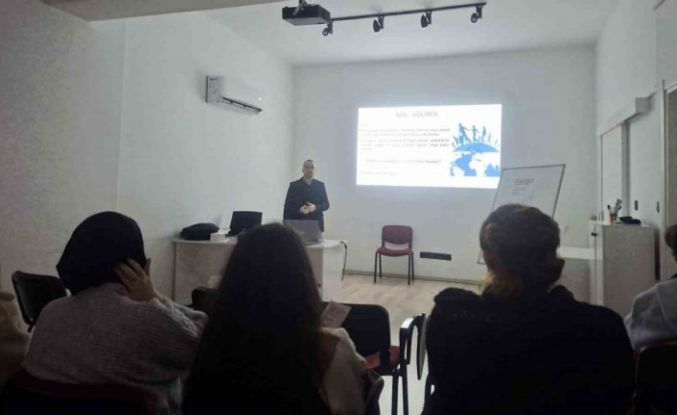 Dezavantajlı gruplara yönelik sağlık eğitimleri sürüyor