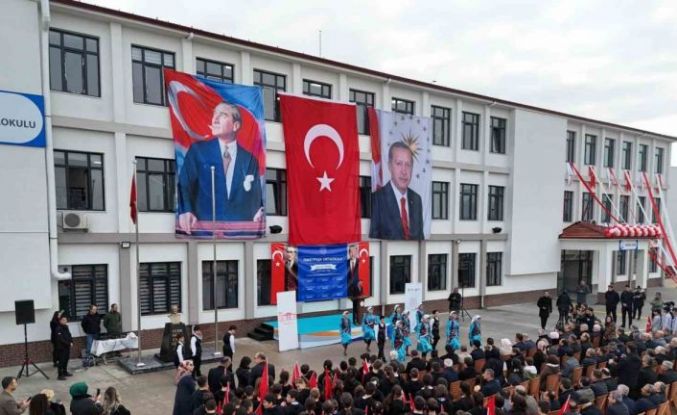 "Düzce eğitim öğretimde otobana çıkacak"