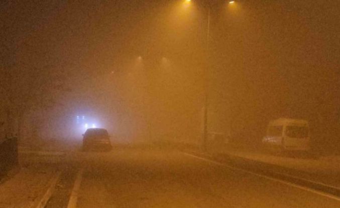 Elazığ’da gece saatlerinde yoğun sis