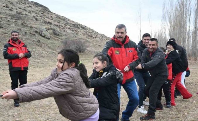 Engelleri doğa ile aştılar