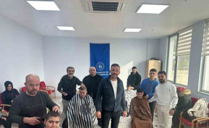 Engelli çocukların yüzleri güldü