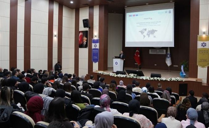 ETÜ’de insani yardım ağları ve gençliğin rolü konuşuldu