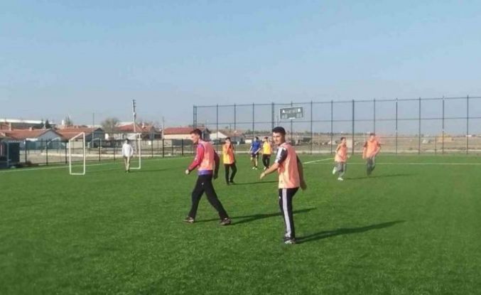 Futbol takımı seçmelerinde büyük coşku yaşandı