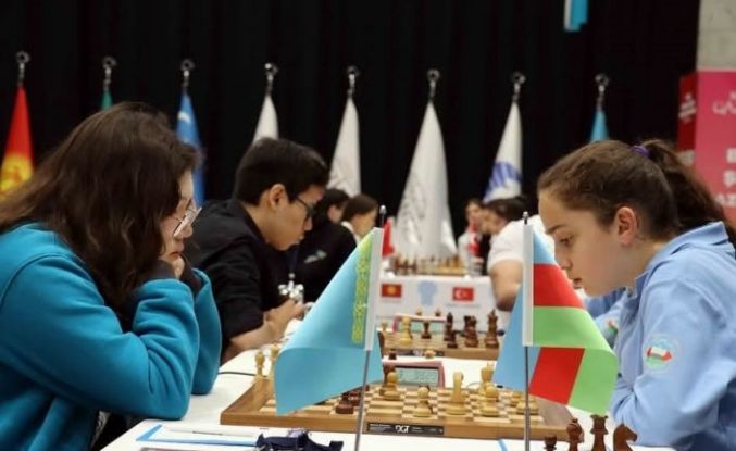 Gaziantep’te satranç tarihine geçen çifte şampiyona heyecanı sürüyor