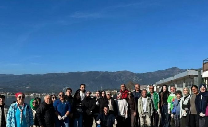 Havran MYO öğrencilerinden Akçay sahilinde çevre temizliği