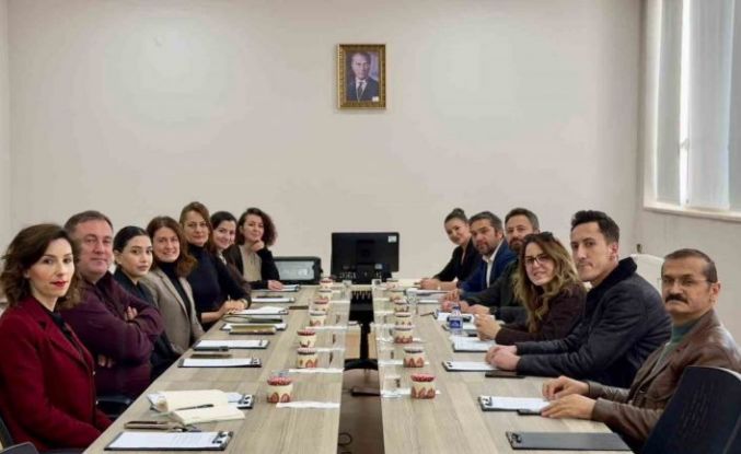 İletişim Fakültesi öğrencileri için sektör odaklı eğitim masaya yatırıldı