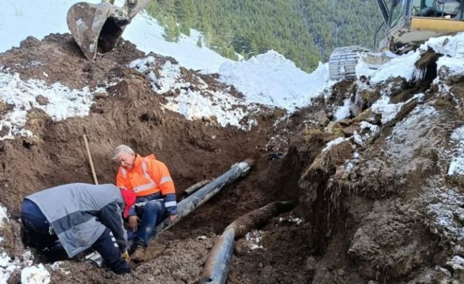 Ilgar Dağı Geçidi’nde tünel çalışmasında su borusu patladı