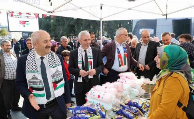 Kadınların el emeği ürünleri Filistinliler için satışa sunuldu