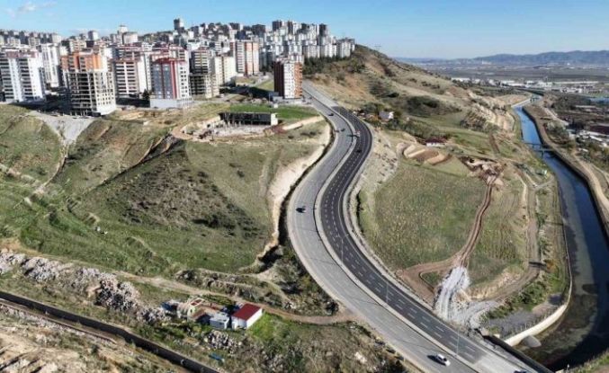 Kahramanmaraş’ta yenilenen bulvar trafiğe açıldı