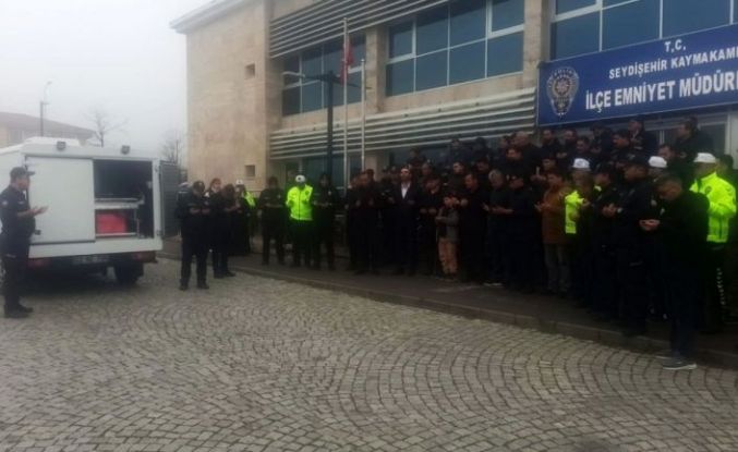 Kalp krizi geçiren polis memuru hayatını kaybetti