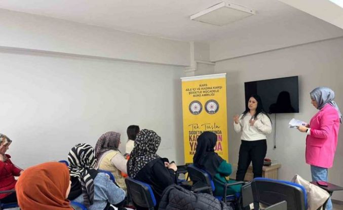 Kars’ta kadınlara KADES uygulaması tanıtıldı