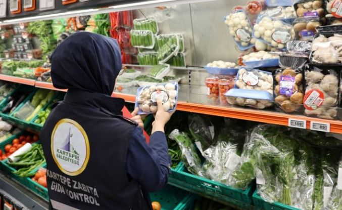 Kartepe’de marketlerde fahiş fiyat ve etiket denetimi yapıldı