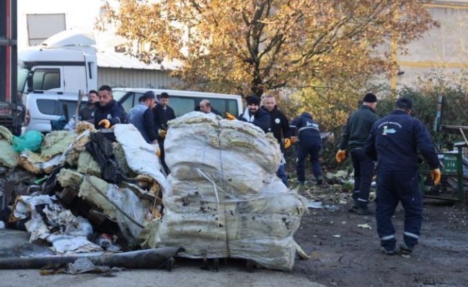 Kartepe’deki sanayi bölgesinden 125 ton atık toplandı