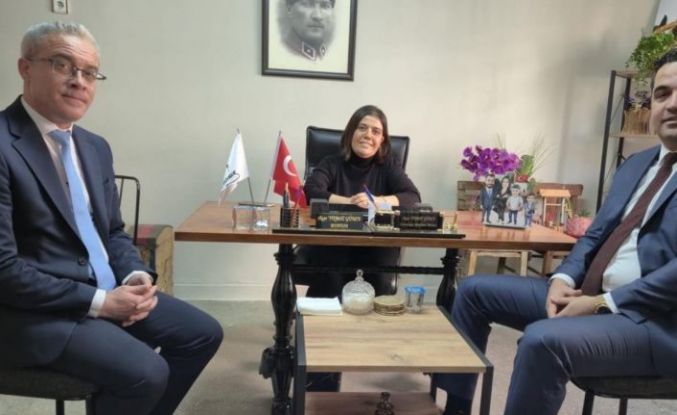 Kaymakam Dalak’tan kadın muhtara teşekkür