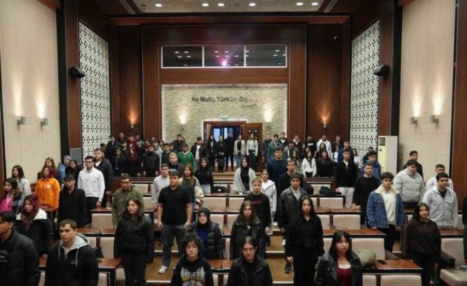 Keçiören Belediyesi’nden stajyer öğrencilere sağlık eğitimi