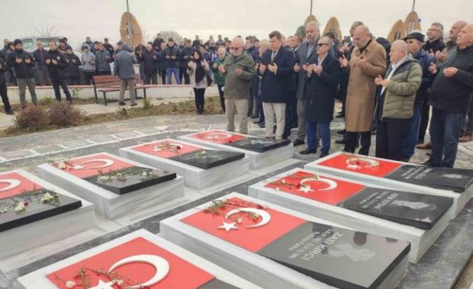 Keşan’da trafik kazasında hayatını kaybedenler için yapılan anıt açıldı