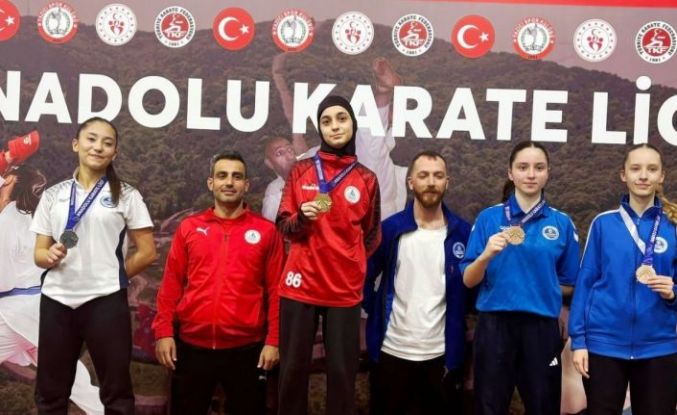 Körfezli karateciler Anadolu Karate Ligi Finalleri’nden 14 madalyayla döndü