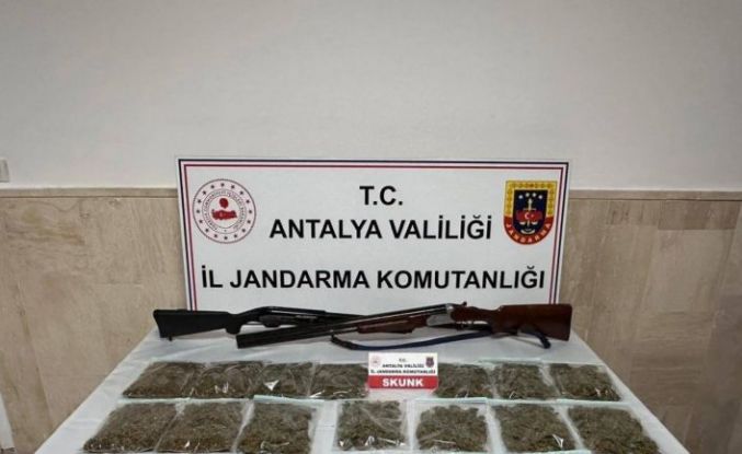 Korkuteli’de uyuşturucu operasyonu: 3 gözaltı