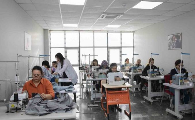 Mersin’de giyim üretim kurslarına büyük ilgi