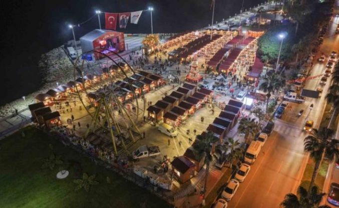 Mersin’de Yılbaşı Pazarı ışıl ışıl coşkuyla kapılarını açtı