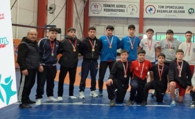 Minderde kıyasıya mücadele edildi