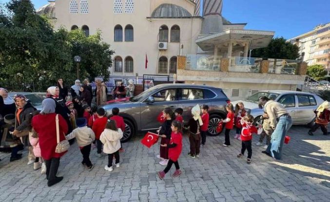 Minikler Togg’la tanıştı, yerli üretimi öğrendi