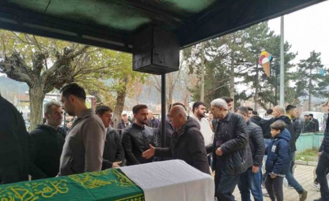 Motosiklet kazasında hayatını kaybeden genç son yolculuğuna uğurlandı