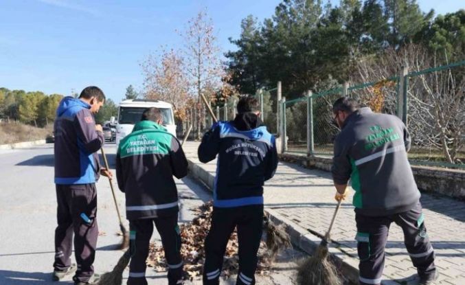 Muğla Büyükşehir’den 13 ilçede çevre temizliği seferberliği