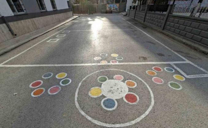 NÖHÜ gönüllü öğrencilerinden Selçuk İlkokulu’na renkli dokunuş