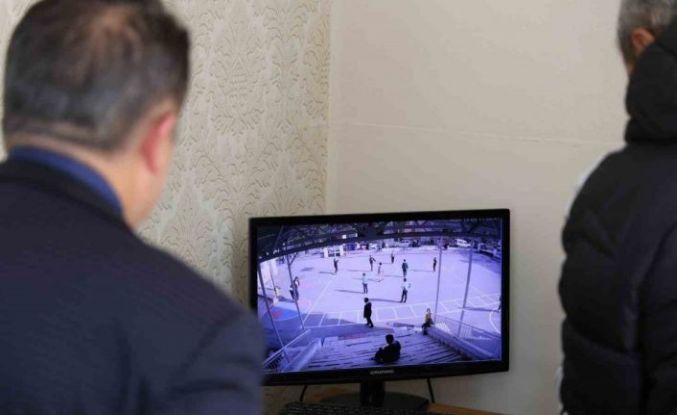 Öğrencisinin hayatını Heimlich manevrasıyla kurtardı