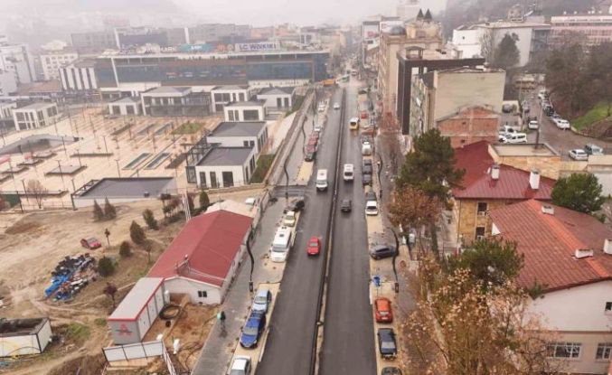 Ömer Lütfü Özaytaç Caddesi yeniden trafiğe açıldı