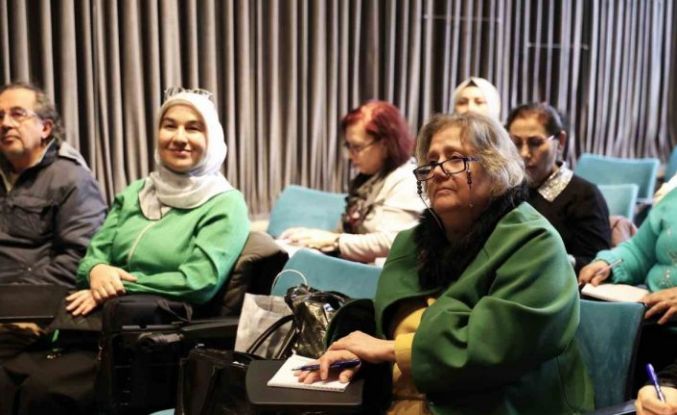 Osmangazi Belediyesi’nin atölyelerinde yeni şairler yetişiyor