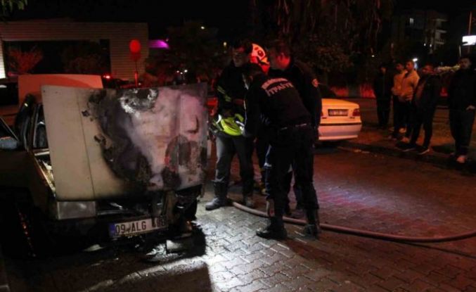 Park halindeki otomobil küle döndü