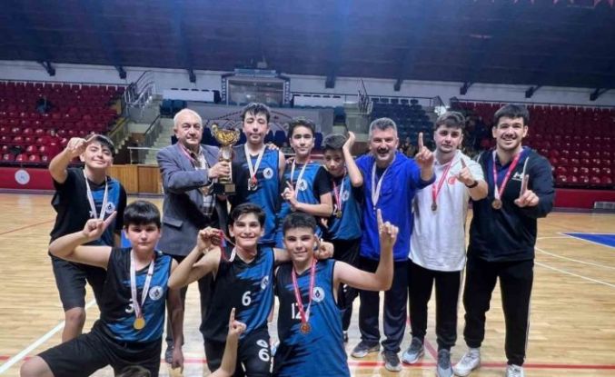 Potada Kütahya’nın zirvesi Zafertepe