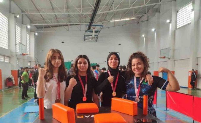 Salihlili imam hatipli kızların bileği bükülmedi