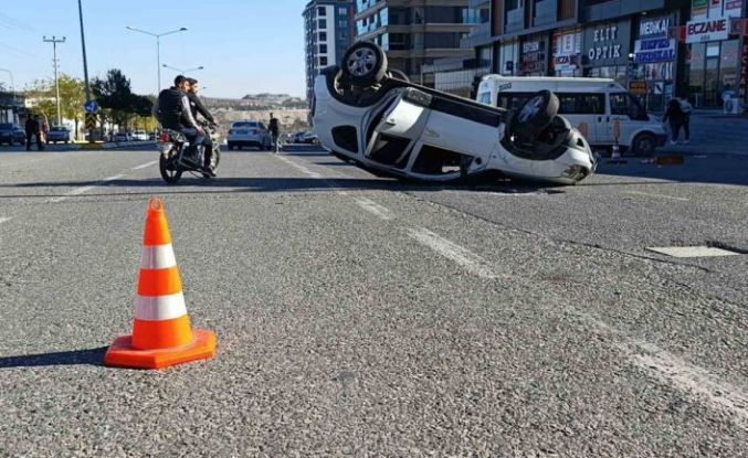 Şanlıurfa’da otomobiller çarpıştı: 4 yaralı